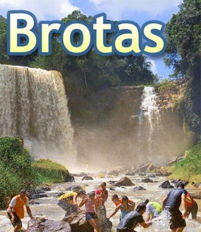 Espaco Alvorada ,Agendamento Das Atividades, Cafe Da Manha ,Banheira E Piscina No Centro Brotas Exterior foto